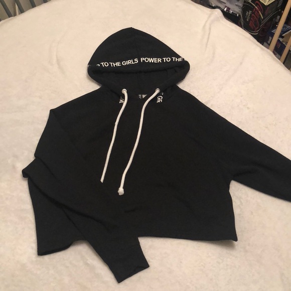 H&M Tops - Power To The Girls Cropped Hoodie